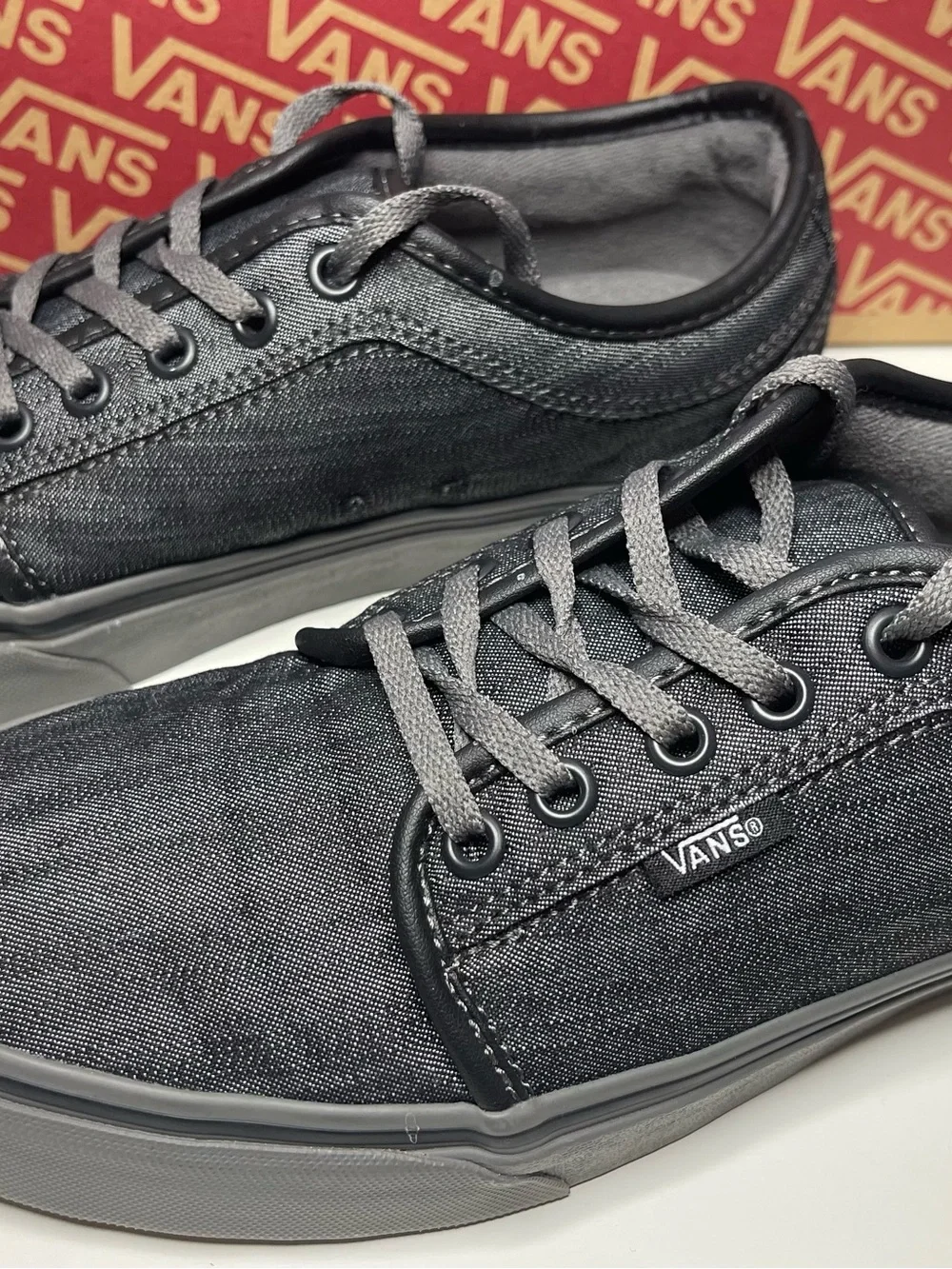 Vans Men’s Low-Top Sneakers in Charcoal/Gray